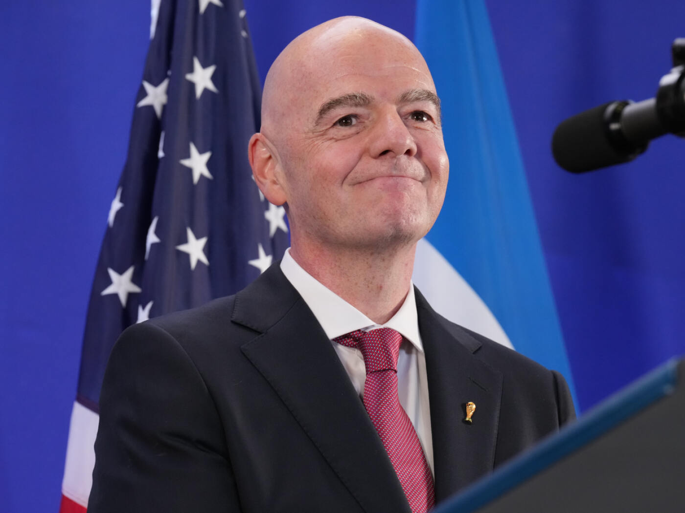 FIFA withdraws its proposal to become a private company