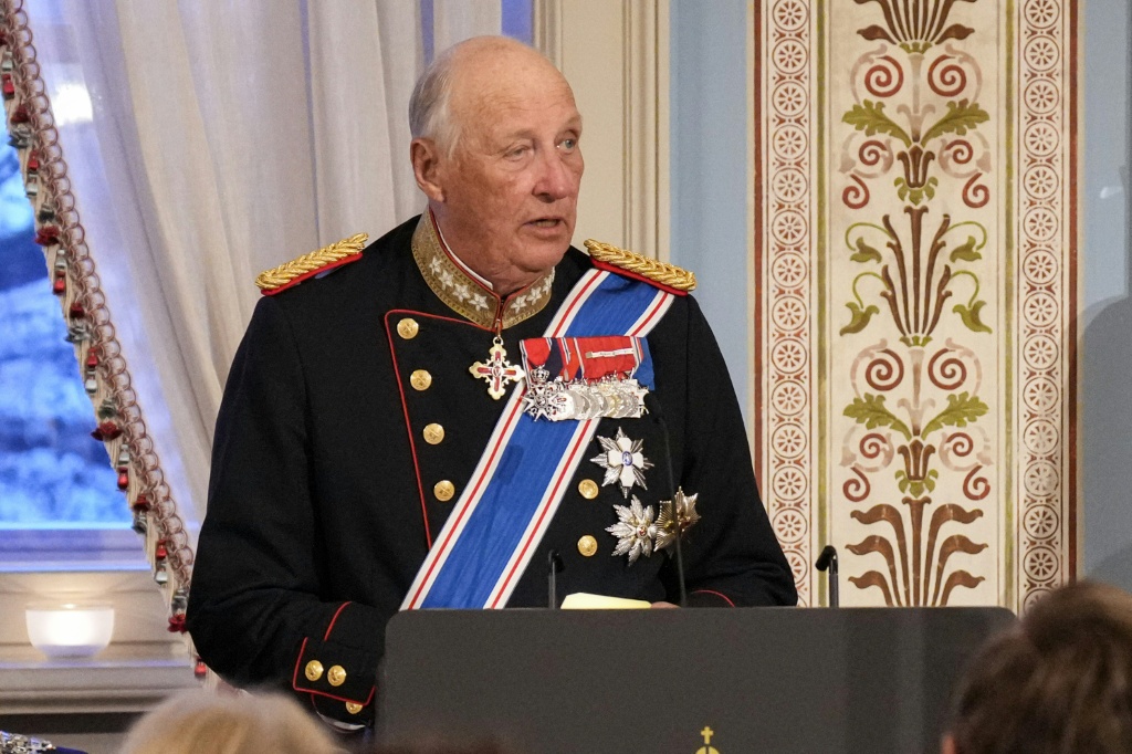 El estado de salud del rey Harald de Noruega, de 89 años, es "extremadamente grave", dice el palacio - SWI swissinfo.ch