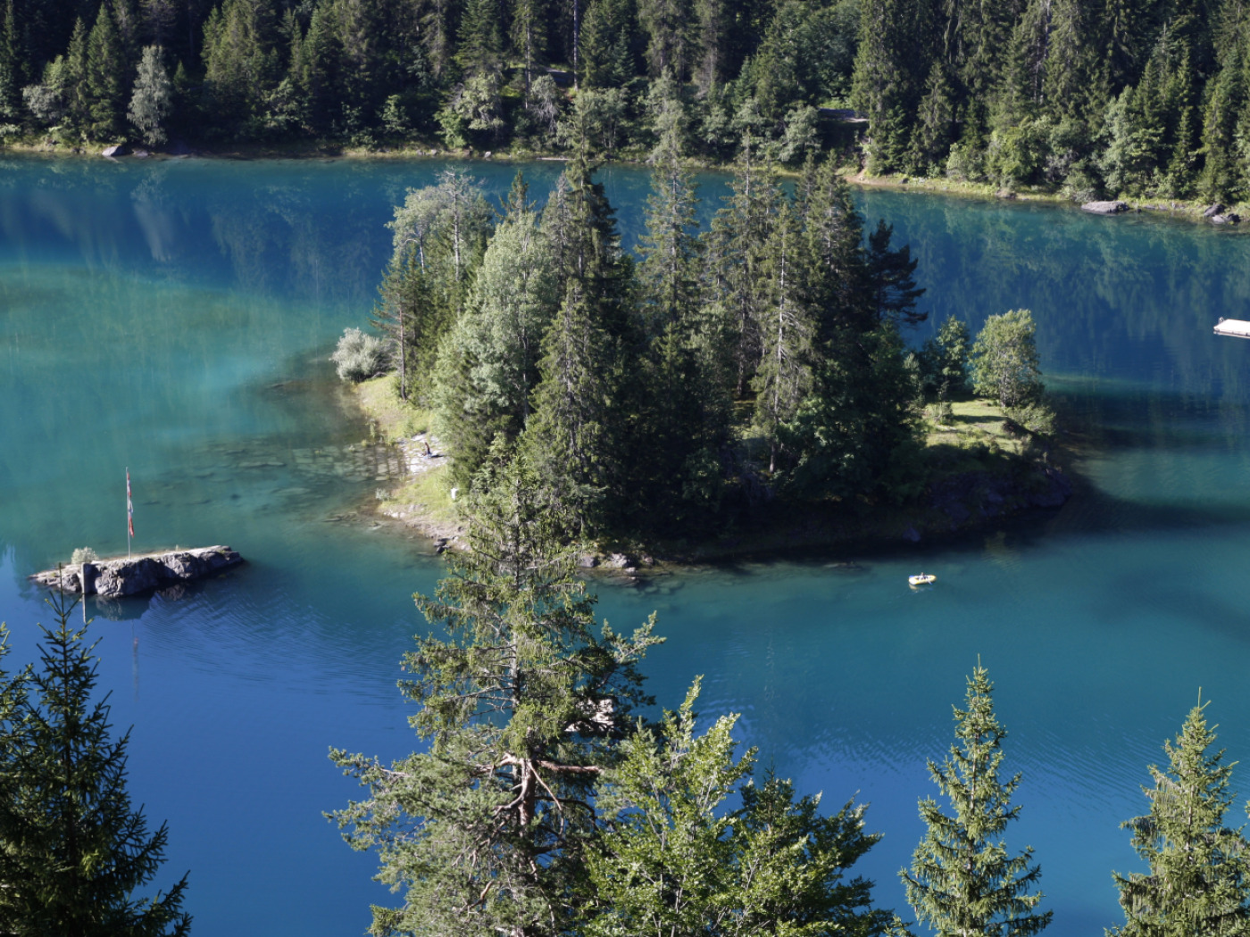 GR: 17-year-old British boy drowns in Lake Cauma
