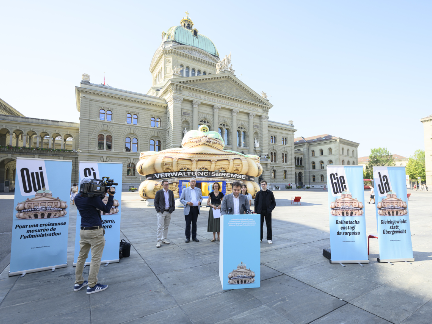 Business community backs popular initiative on administrative checks and balances