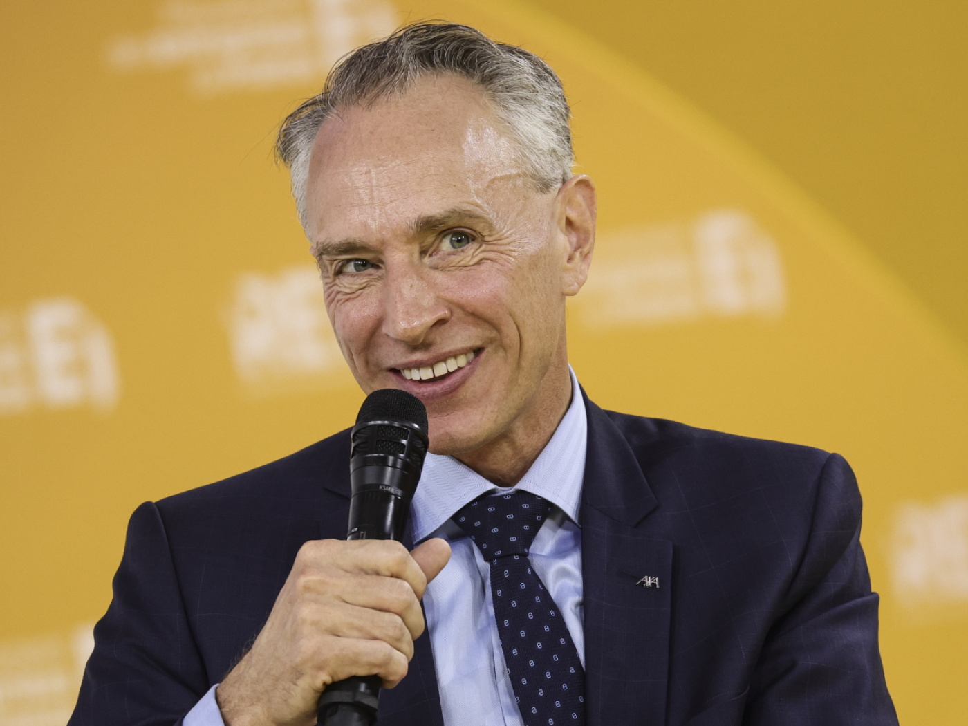 WEF Board of Trustees: Axa CEO Thomas Buberl steps down