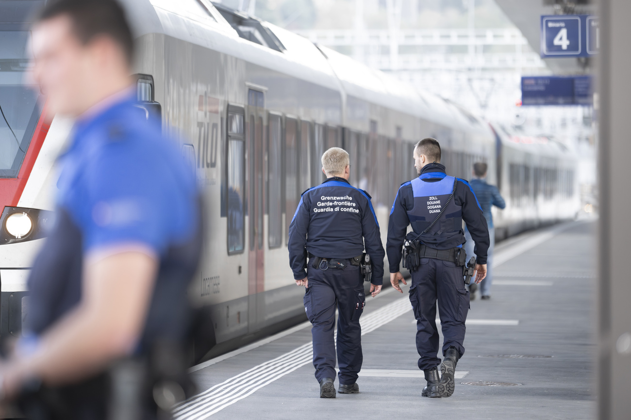 Polizia in stazione
