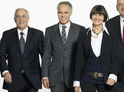 Alle drei fichiert: Ausschnitt aus dem offiziellen Bundesratsfoto von 2007 mit Bundesräten Christoph Blocher, Moritz Leuenberger und Micheline Calmy-Rey.