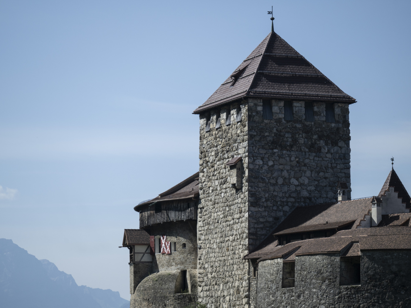 31,000 copies of data belonging to legal entities stolen in Liechtenstein