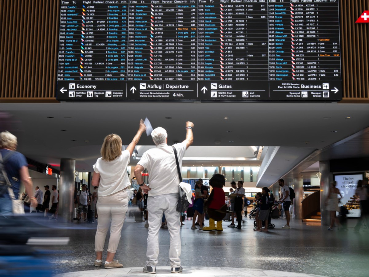 Hurricane Tracker Updates Show Thunderstorms Cancel 27 Flights at Zurich Airport