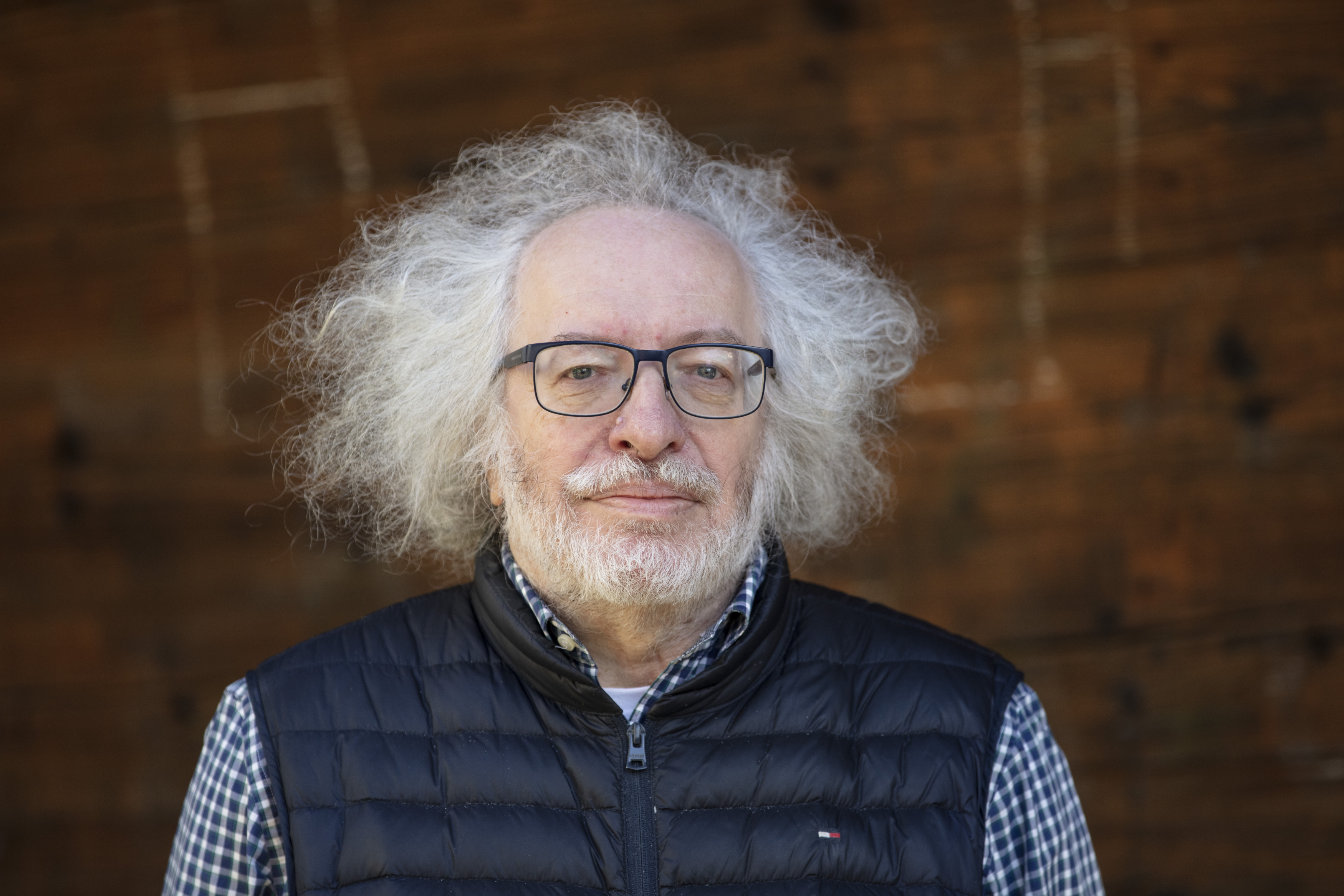Former Echo of Moscow editor-in-chief Alexei Venediktov is still working and reporting in Moscow.