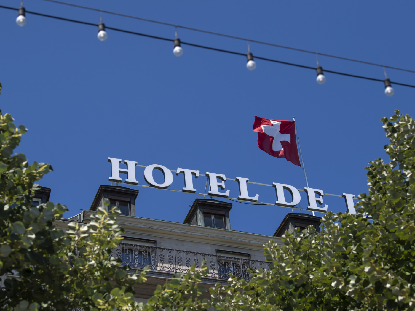 Swiss hotels continue to see fewer overnight stays in June