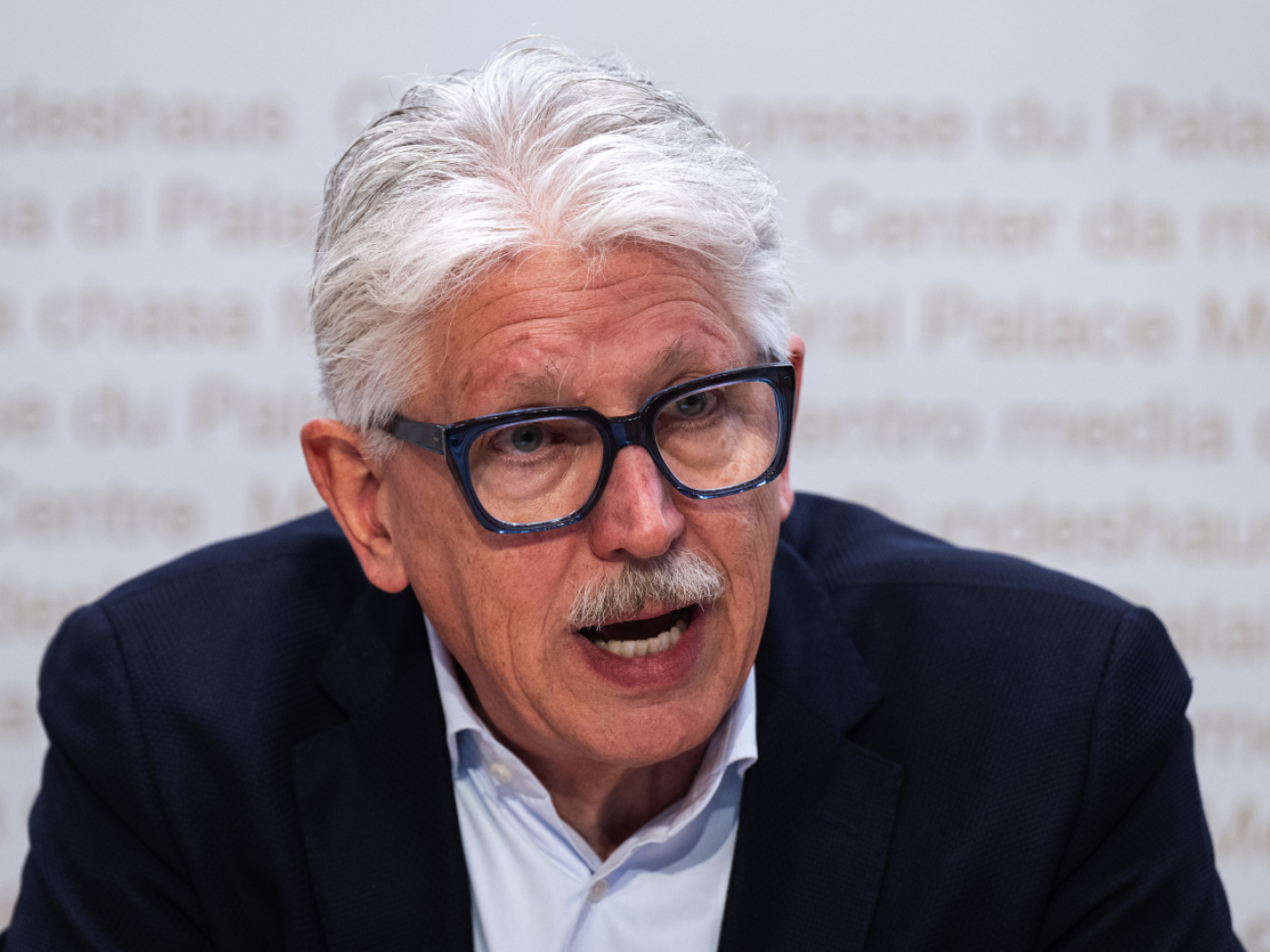 Former president of the Association of General Practitioners criticises specialists in the pay dispute
