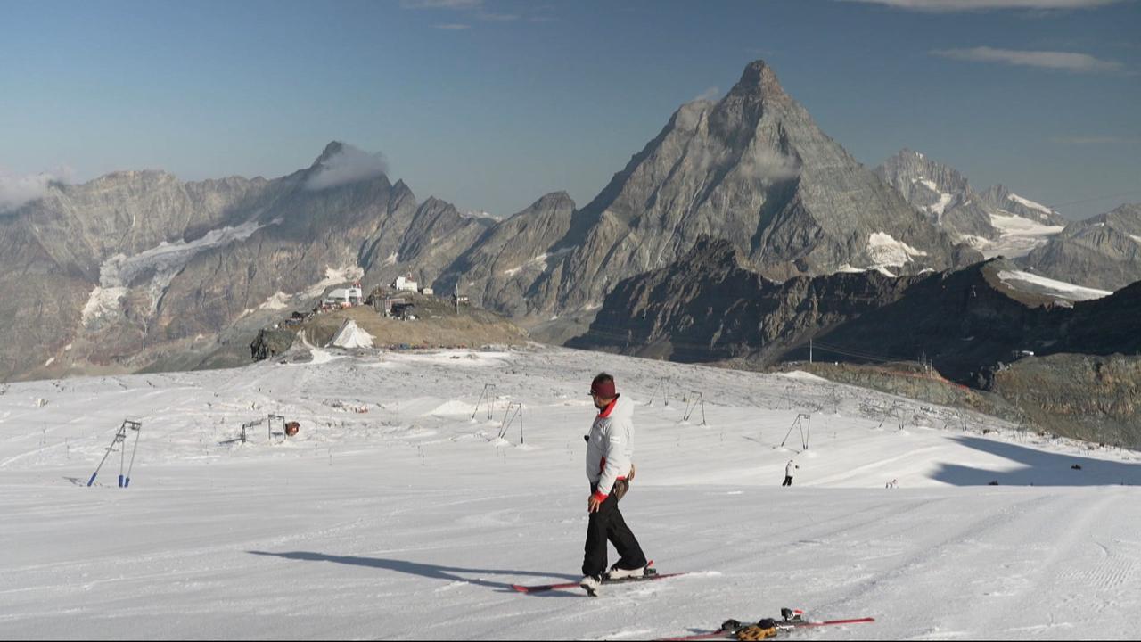 Ski lifts and other apparatus are losing stability on the glacier