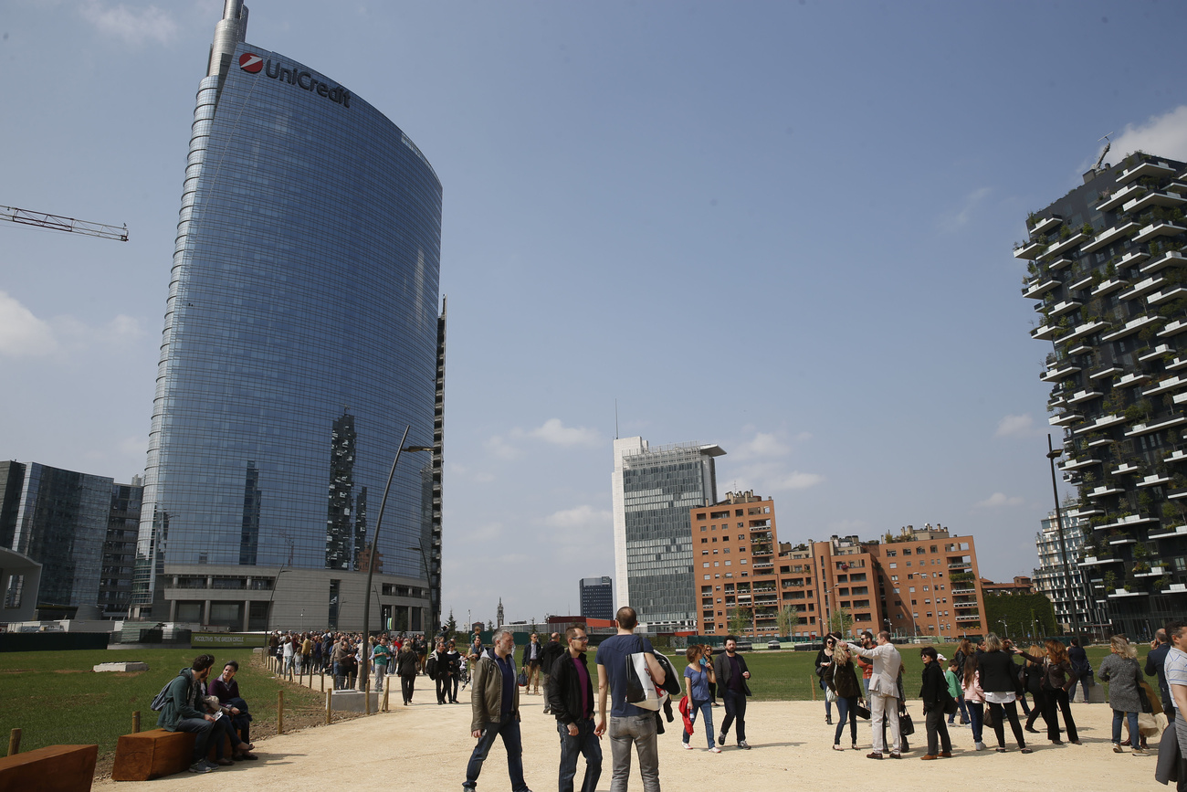 Il quartier generale di UniCredit a Milano.