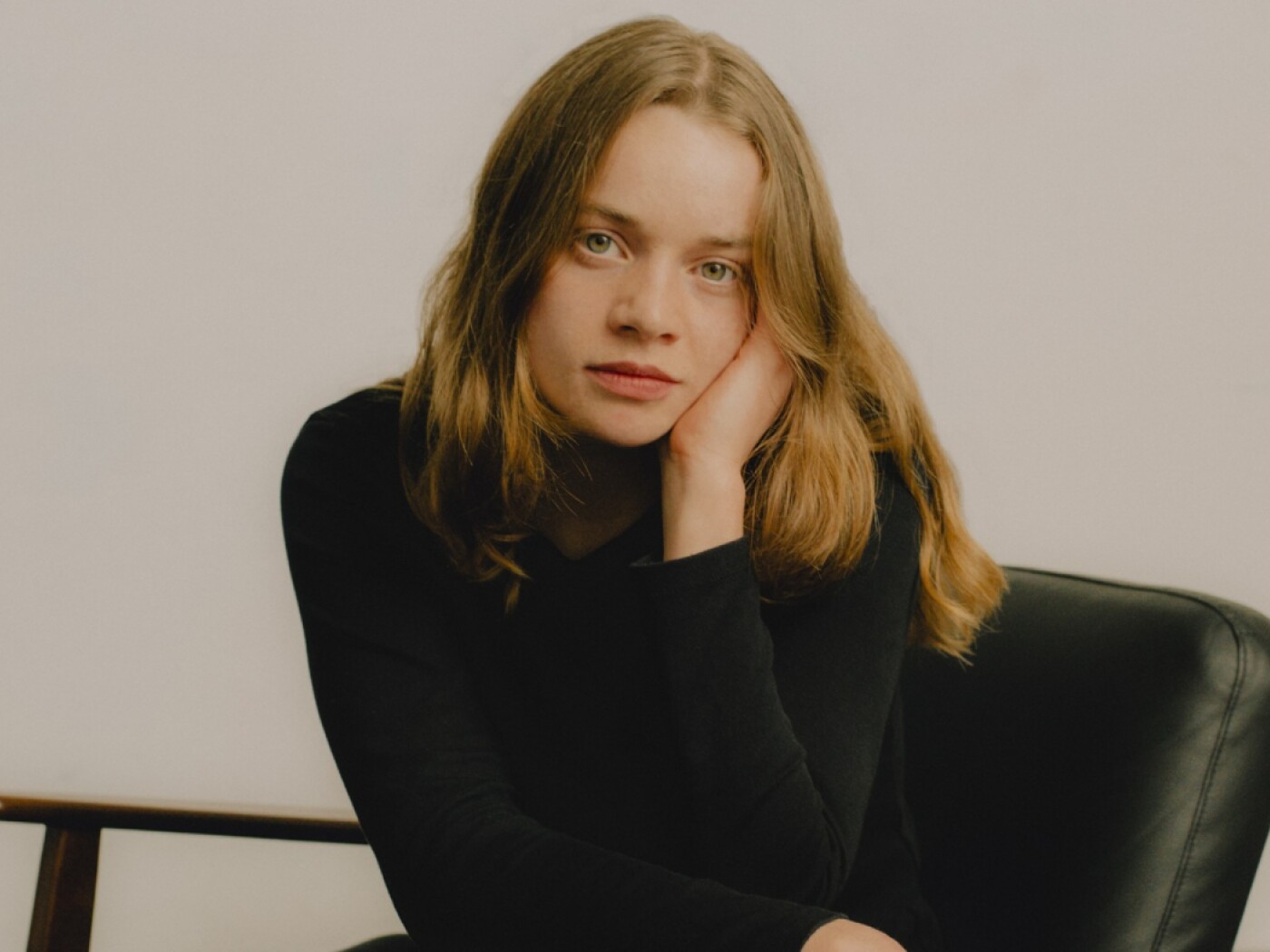Luna Wedler receives the Golden Eye Award at the ZFF