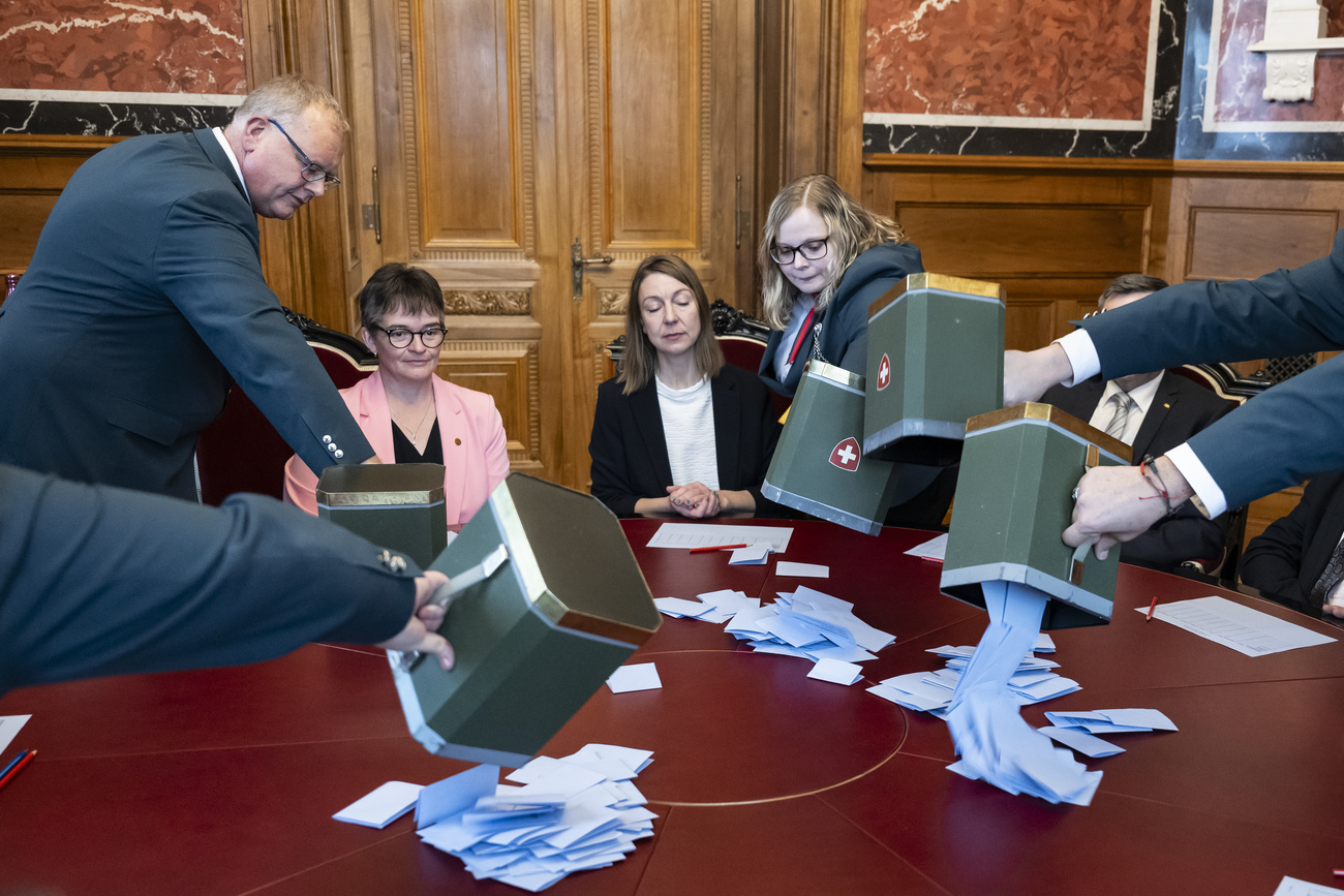 votes on a table