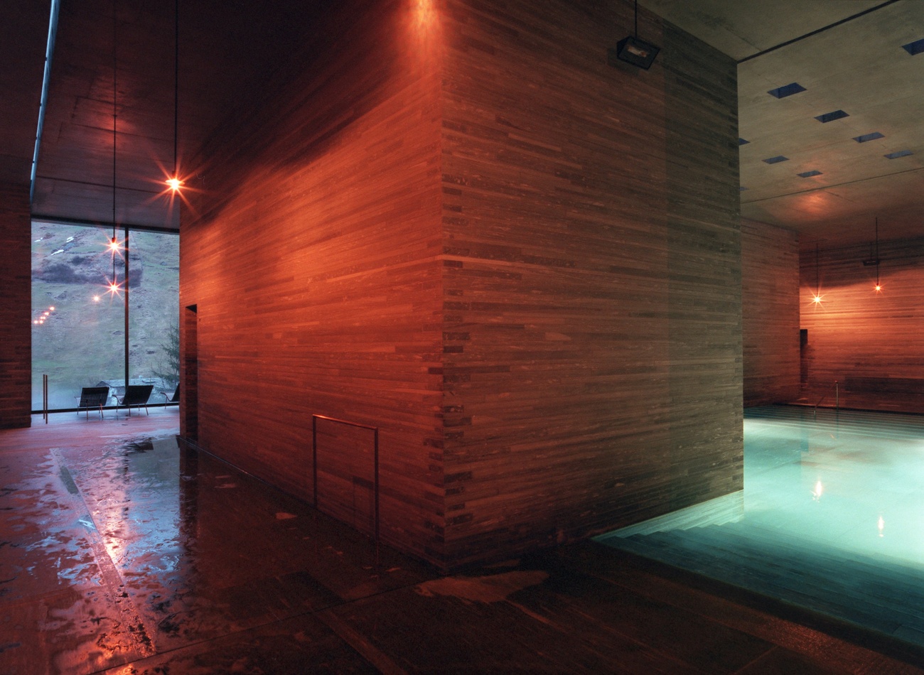 The Therme Vals, a spa in the village of Vasls in Zumthor's native canton of Graubünden (Grisons) is one of the most popular works of the architect.