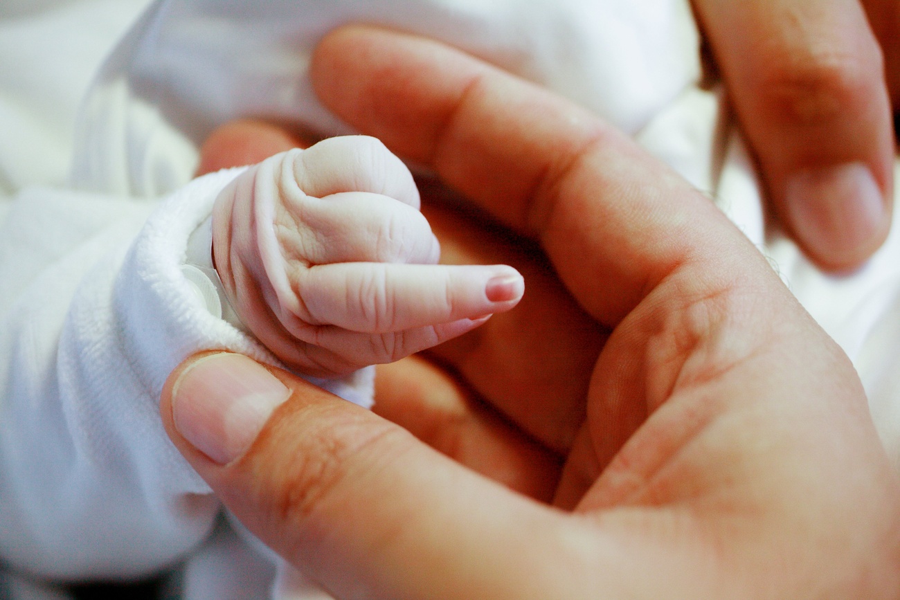 La dépression post-partum touche une mère sur six, mais reste sous-diagnostiquée en Suisse