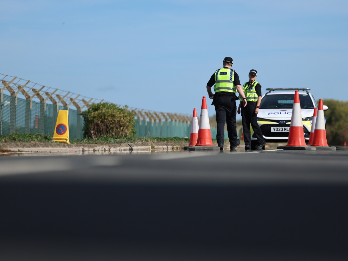 Photo: swissinfo.ch RAF Fairford van suspects released as police shift focus to fuel theft