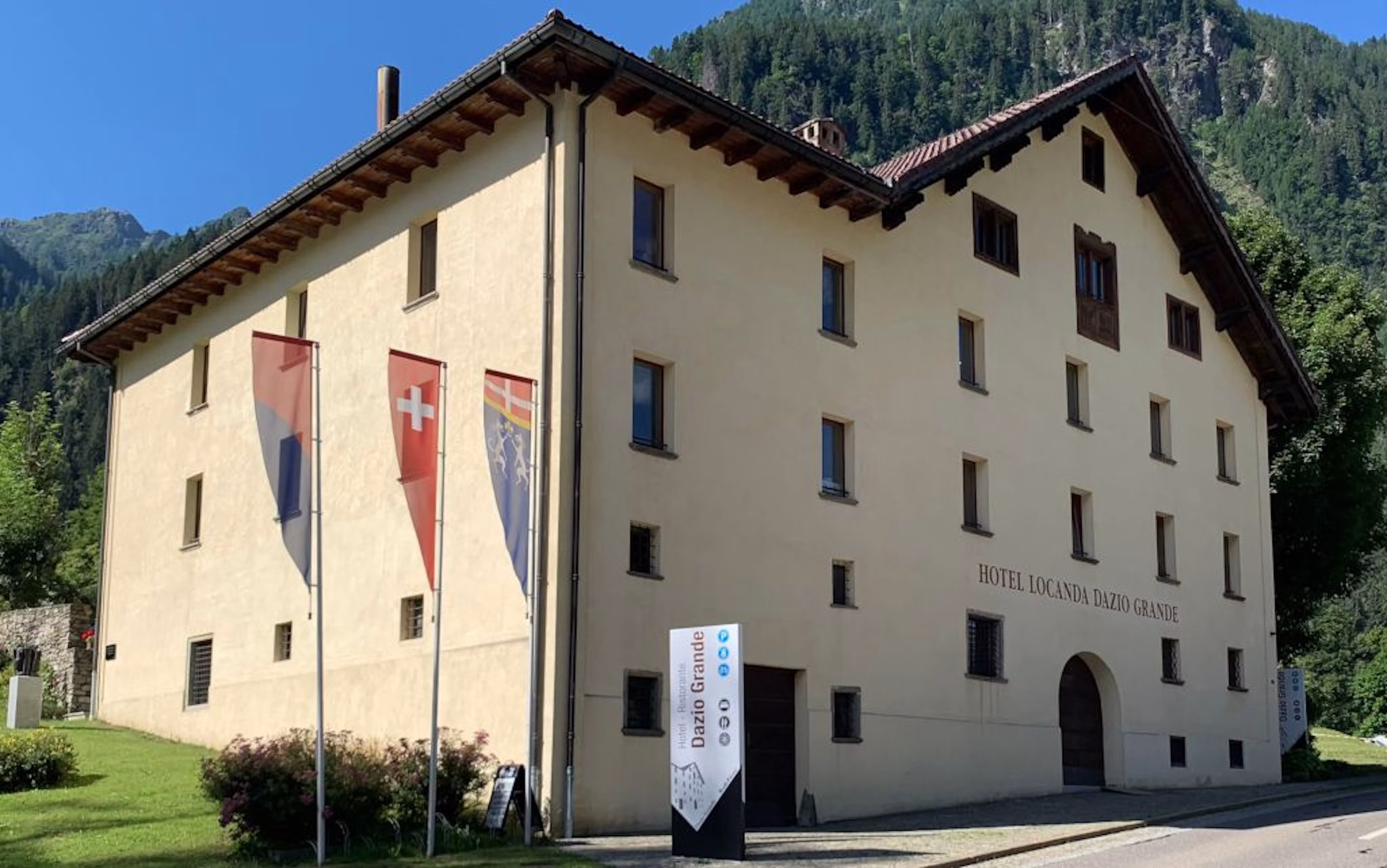 Il Dazio Grande di Rodi-Fiesso che oggi ospita un'hotel.