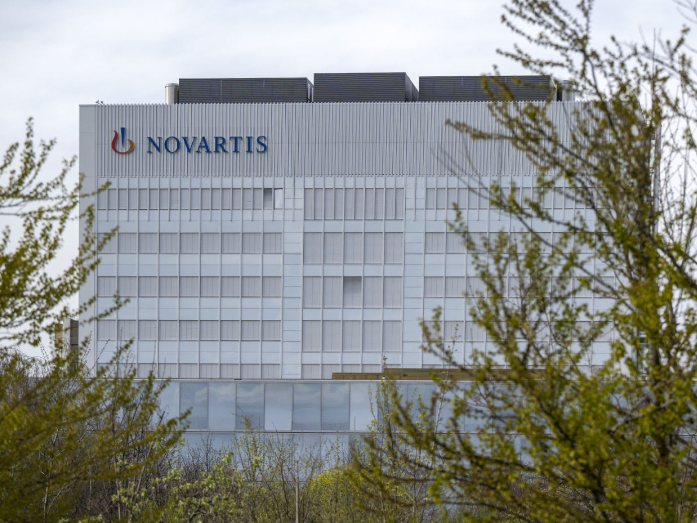 swissinfo.ch - swissinfo.ch - Novartis back on track for growth in third quarter