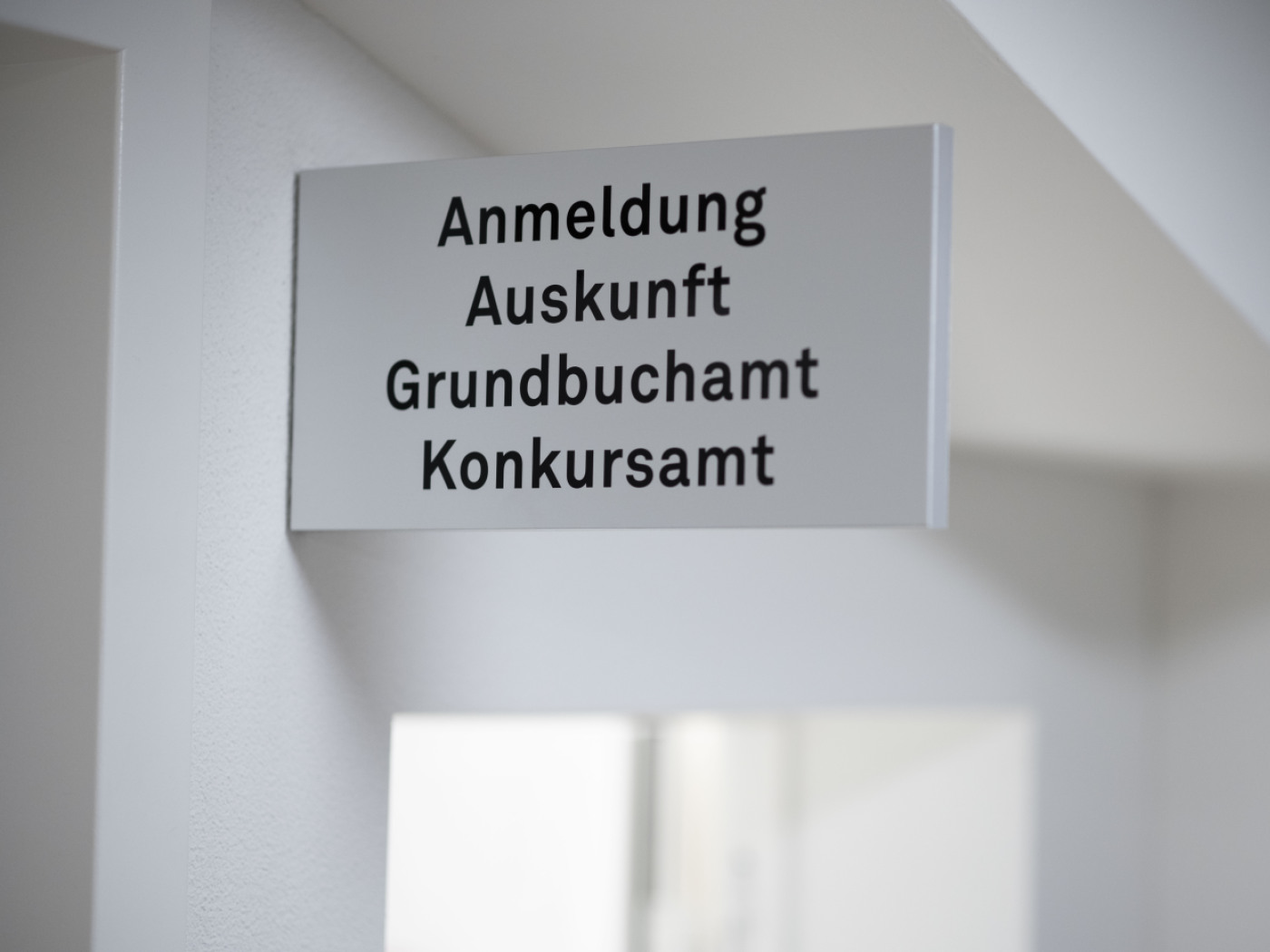 Swiss company insolvencies are expected to rise to record levels in 2026