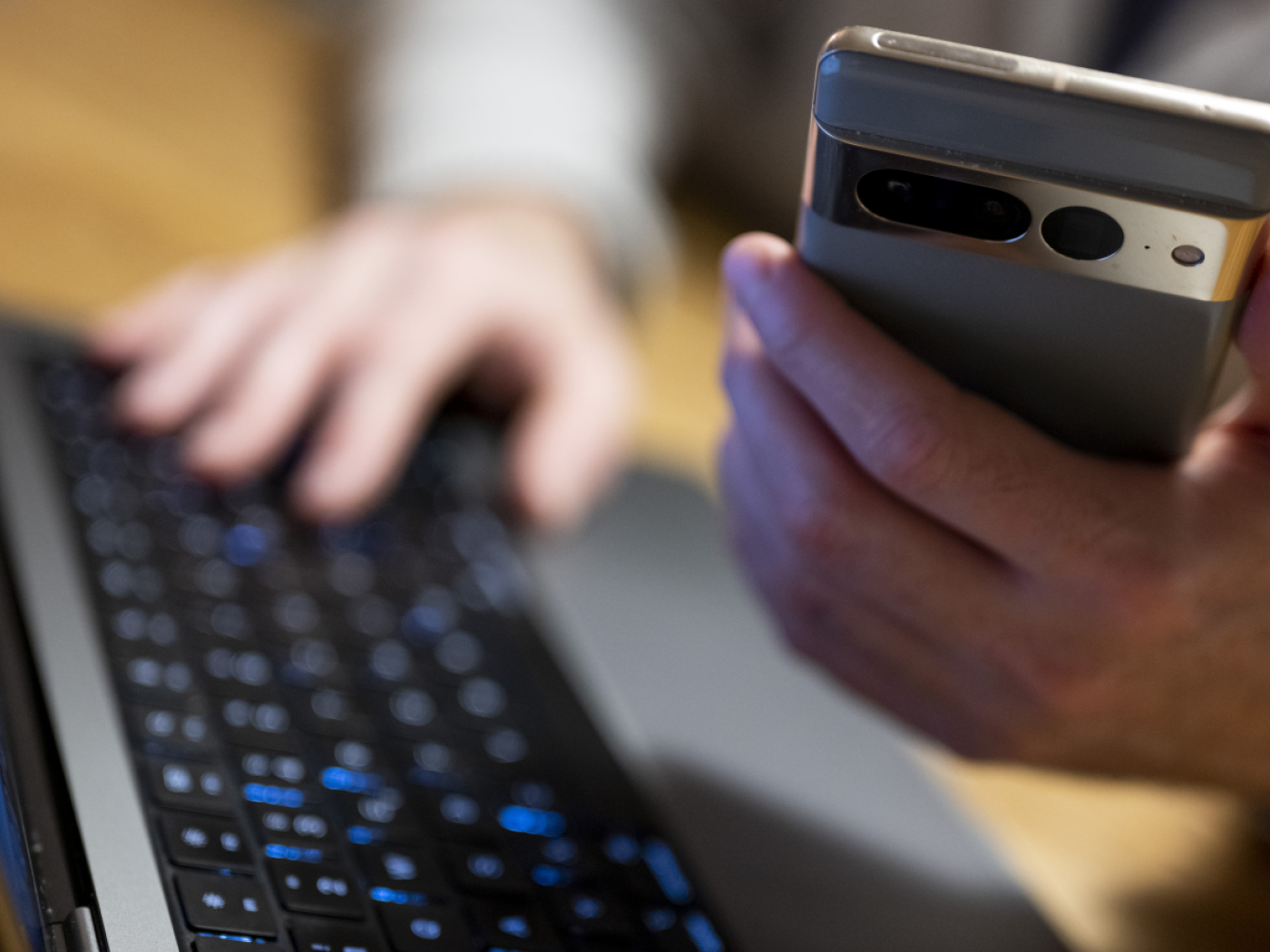 Finma: identificazione online, si dovrà verificare persona fisica