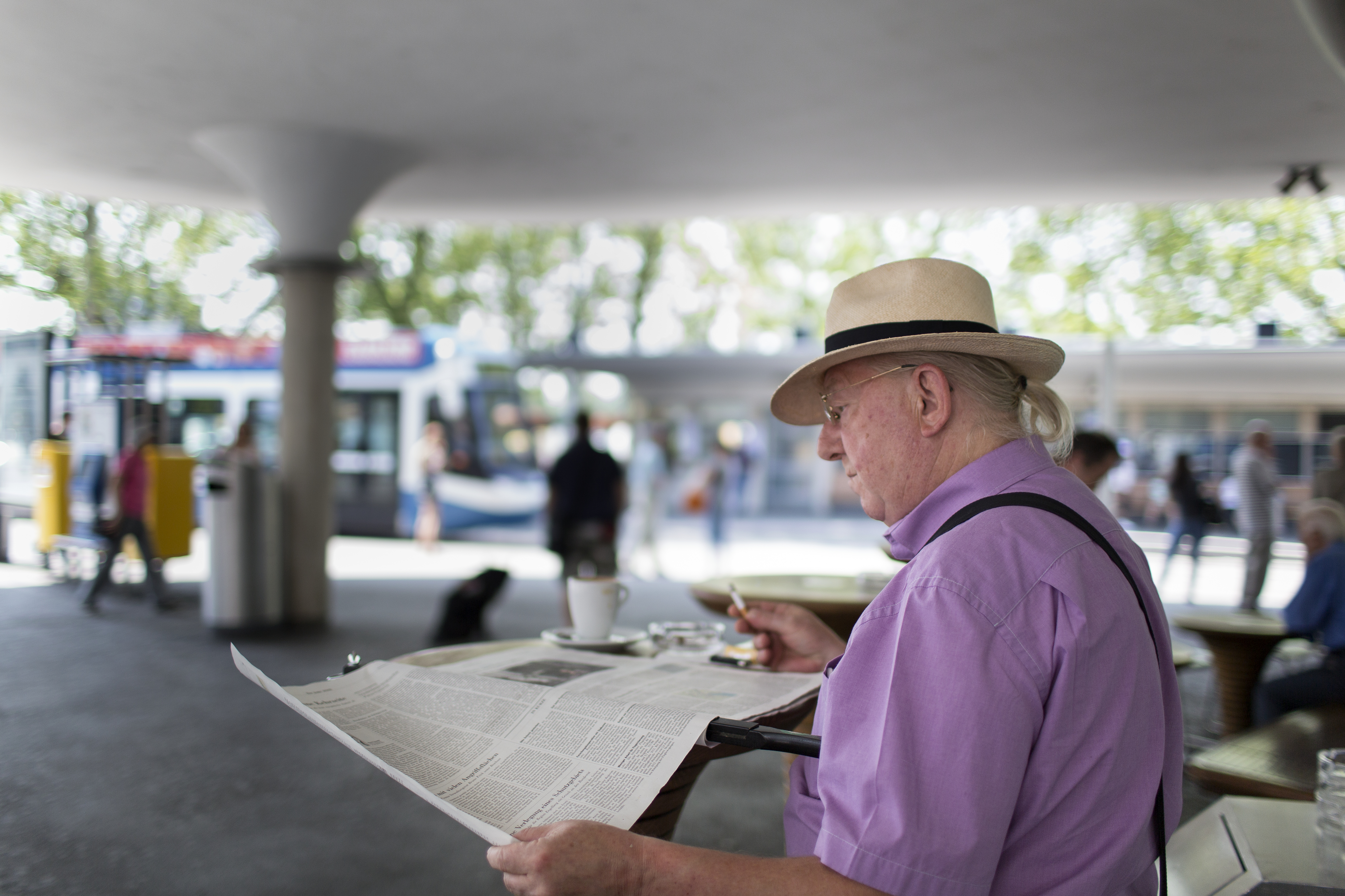 SVP demands capping AHV pensions paid to Swiss abroad