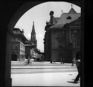 從賭場廣場(Casinoplatz)望向大教堂，1939年。