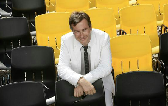 ロカルノ国際映画祭 松本監督8000人にオッティモを連発 Swi Swissinfo Ch ロカルノ国際映画祭 松本監督8000人にオッティモを連発 Swi Swissinfo Ch