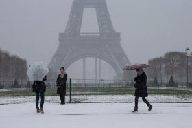 Paris Eiffel tower in winter