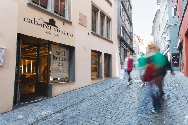 https://www.swissinfo.ch/resource/image/41928046/landscape_ratio3x2/640/426/11510a644dcca3476d79f3c14dad73e2/0EE89DBCB03C89C24B815E5B0E87660F/cabaret-voltaire-aussen-jpg.jpg