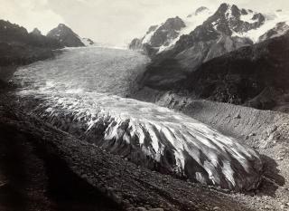 Archive photo of glacier tongue