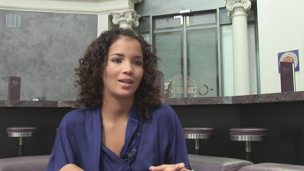 A look back over Whitney Toyloy's year as beauty queen - SWI swissinfo.ch