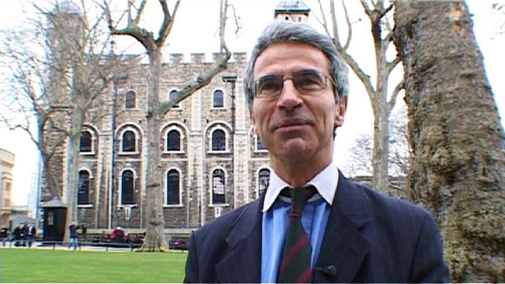 The governor of the Tower of London and his Swiss roots SWI swissinfo.ch