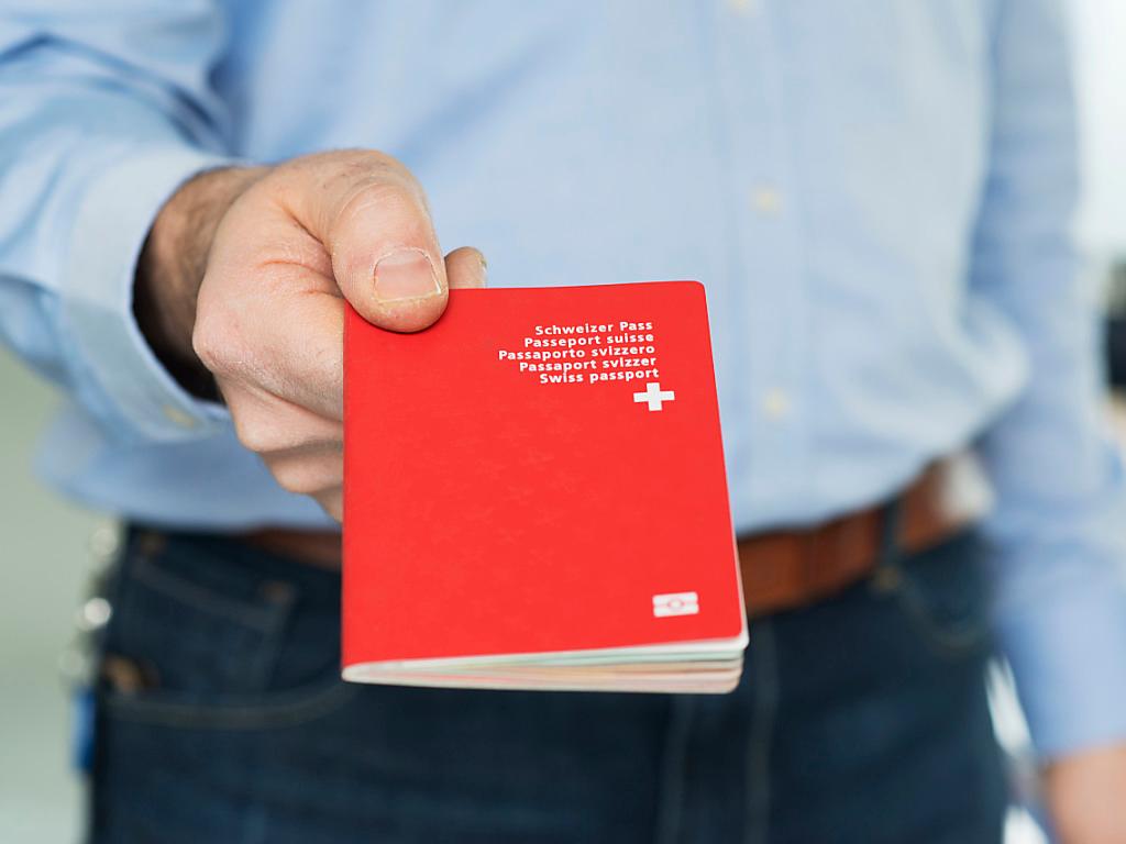 生长在瑞士 却不是瑞士人 Swi Swissinfo Ch 生长在瑞士 却不是瑞士人 Swi Swissinfo Ch