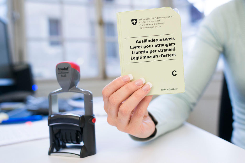 入籍瑞士 难上加难 Swi Swissinfo Ch