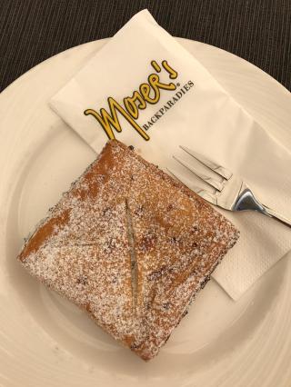 Square pastry with powdered sugar