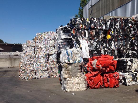 Montagne di plastica