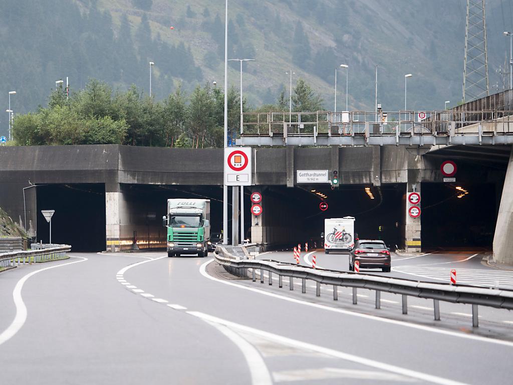 Le tunnel routier du Gothard bouclé pendant 14 nuits SWI swissinfo.ch