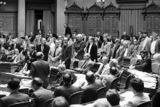 １９９１年３月１３日、下院（国民議会）での投票