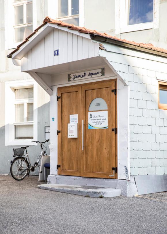 The entrance to the Ar Rahman Mosque in Biel
