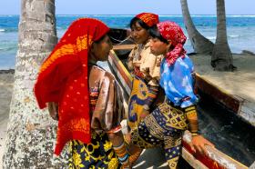Mujeres indígenas kunas