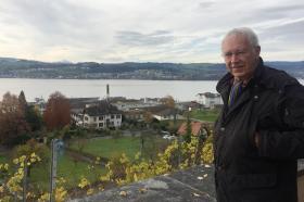 Rolf Käppeli au bord du lac de Zurich
