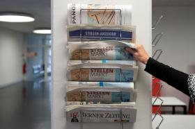 Где и как найти работу в Швейцарии? Газеты с объявлениями о вакансиях.