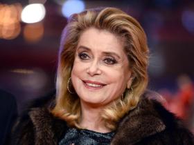 Harcèlement: en France, des femmes, dont Deneuve, à contre-courant ...