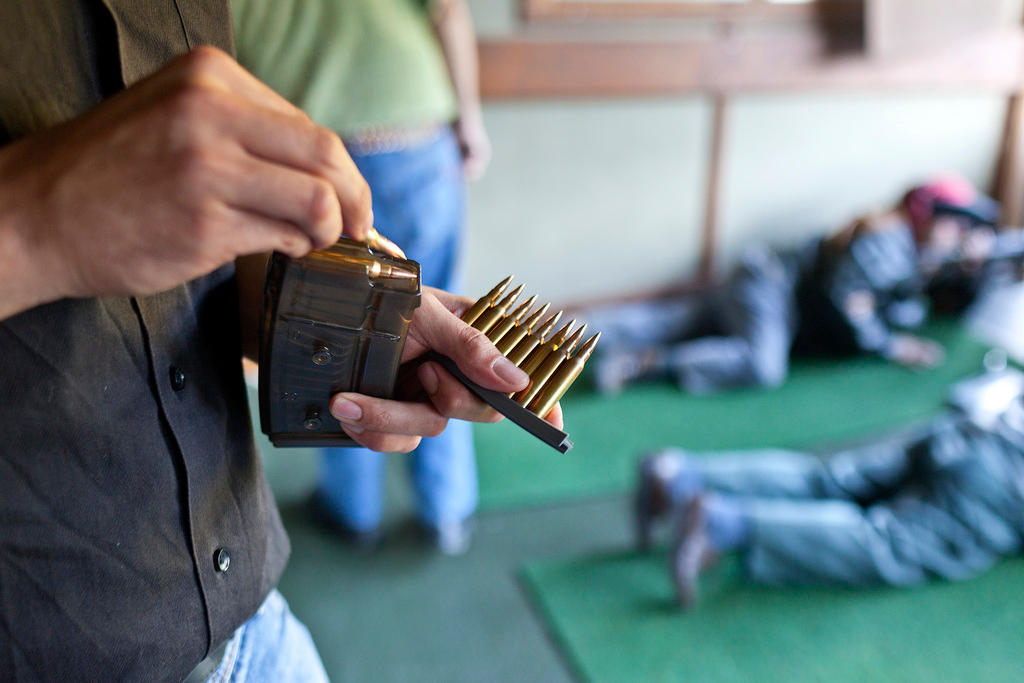 What are your questions about guns in Switzerland? - SWI swissinfo.ch