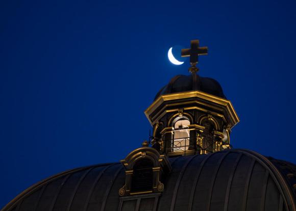 Parliament dome and moon