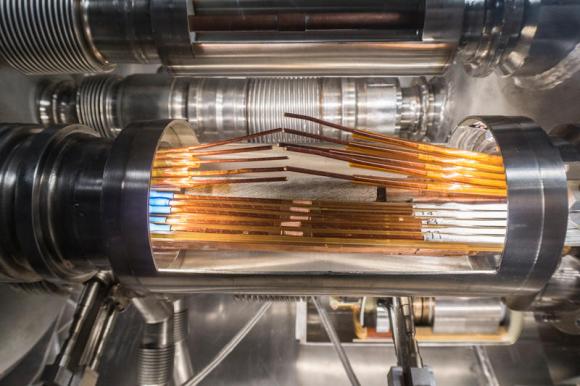 Im CERN-Testzentrum für Supraleiter-Magnete.