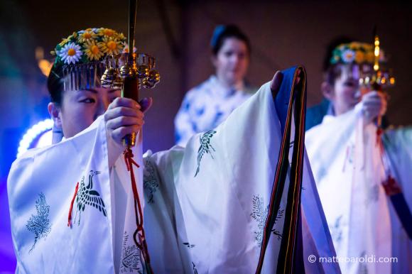 ティチーノ州ベリンツォーナで披露された飛騨古川祭の浦安の舞