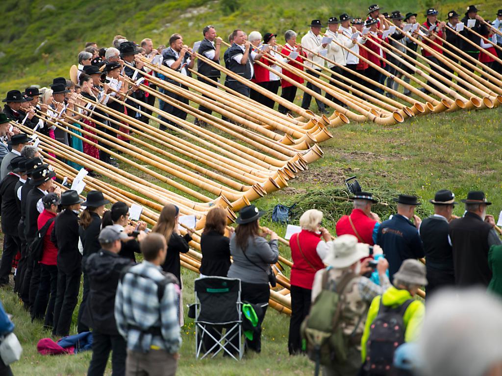Corno delle Alpi 120 candidati a festival di Nendaz (VS) SWI