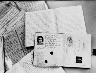Páginas con anotaciones del diario de Ana Frank.