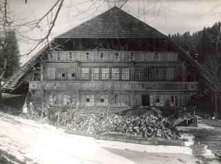 Stattliches Emmentaler Bauernhaus aus Holz, Trub, Kanton Bern, 1900