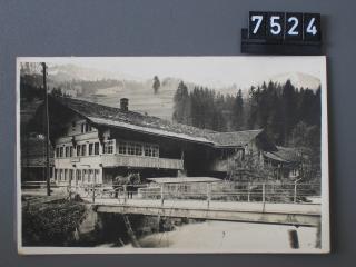 Alte Post in Horboden, Kanton Bern, wo die Pferde für die Kutsche nach Grimmialp gewechselt wurden